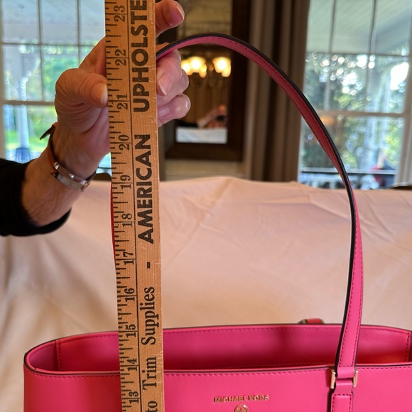 Michael Kors tote new no tags - Picture 3 of 9